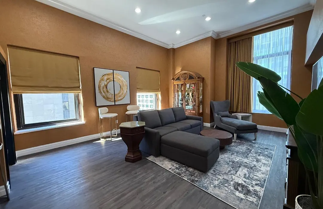 The Manhattan Club-1